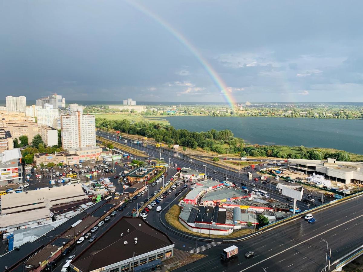 Квартира В Жк Лебединый, Ревуцкого 40 В, Метро Харьковская Позняки Kiev Exteriör bild